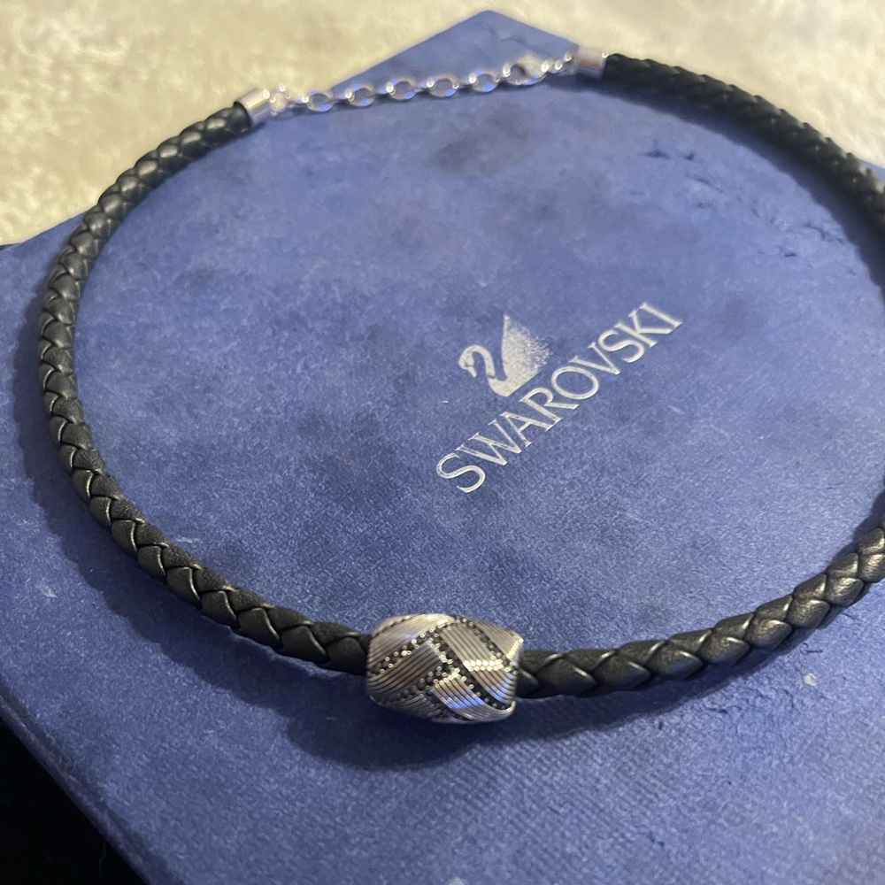 Men’s Swarovski Crystal leather necklace